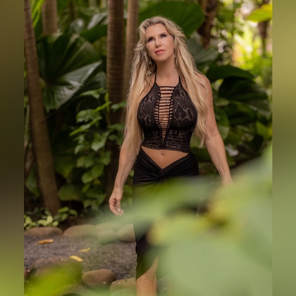 Malibu Beach House - Picture 2 of 16